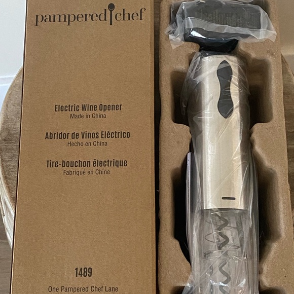 Pampered Chef Electric Wine Opener Stainless Steel and Black 1489 - Picture 4 of 12